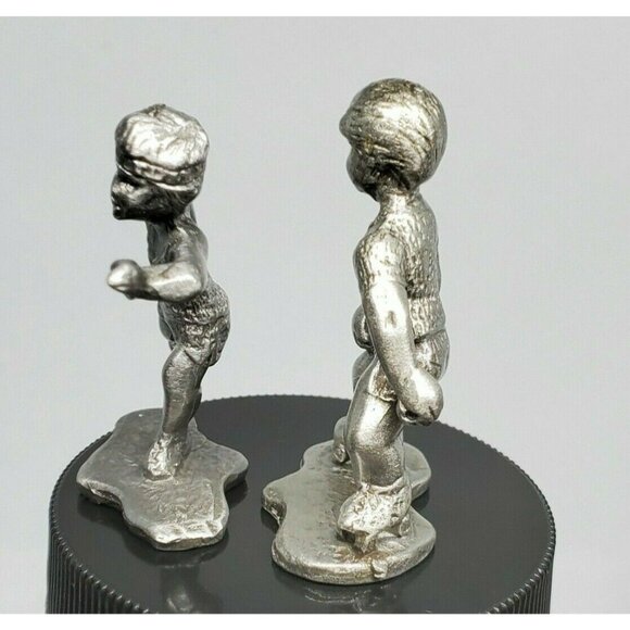 2 Vintage Pewter Mini Figurines Boys Playing Mini Shelf Sitter Home Décor - Picture 4 of 11